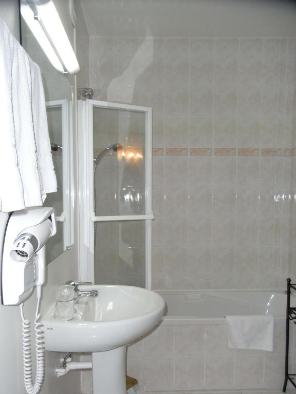 Hotel Du Parc La Rochette  Room photo